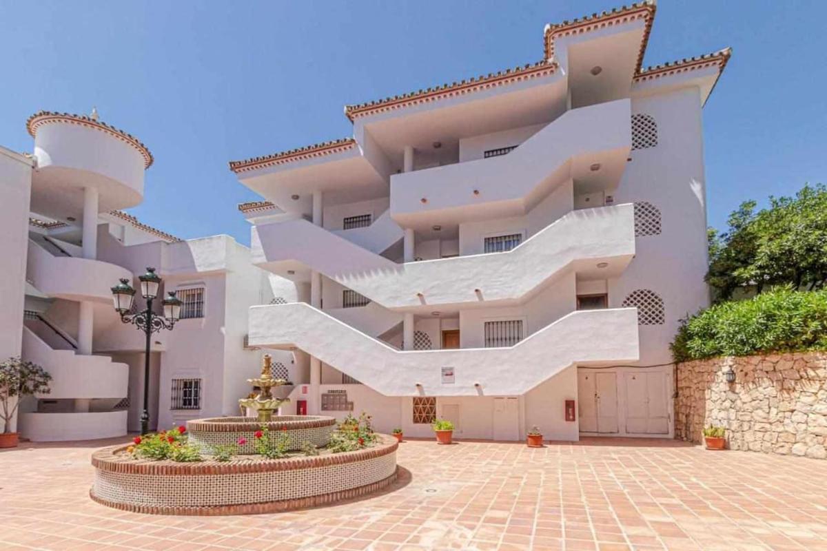 797 Holiday Rentals - Apartamento En Pueblo Quinta A 1 Min De La Playa Benalmadena Bagian luar foto