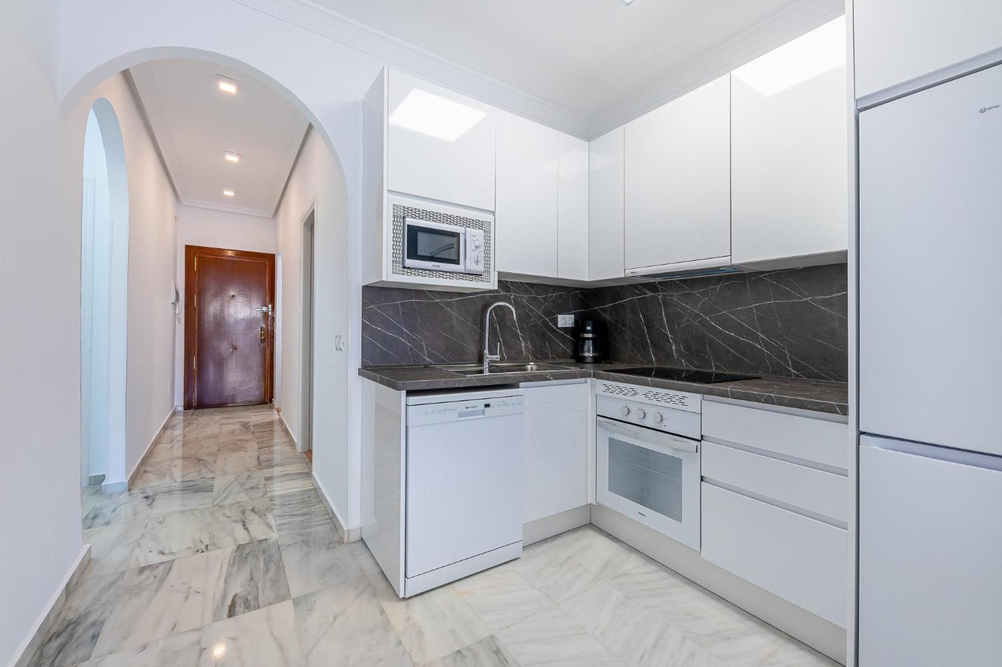 797 Holiday Rentals - Apartamento En Pueblo Quinta A 1 Min De La Playa Benalmadena Bagian luar foto