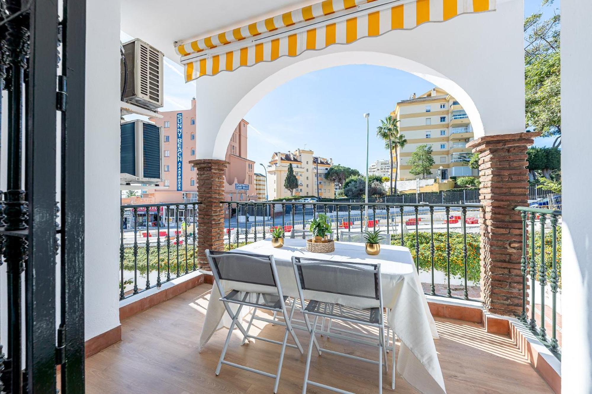 797 Holiday Rentals - Apartamento En Pueblo Quinta A 1 Min De La Playa Benalmadena Bagian luar foto